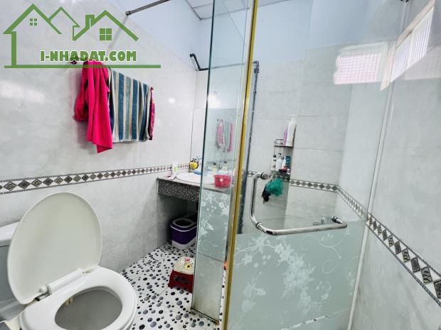 🚗 NHÀ LÔ GÓC 2 CĂN – PHAN VĂN HỚN, Q12 – HẺM XE HƠI – VỪA Ở VỪA CHO THUÊ – CHỈ 5.6 TỶ‼️ - 4