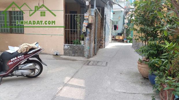 Chính chủ gửi bán gấp nhà 82m² đường Phú Định, Q8 -48tr/m2 – Sổ hồng riêng, giá chỉ 4.4 tỷ - 5