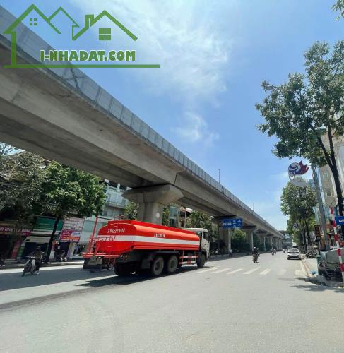 BÁN NHÀ 43 M2 ĐƯỜNG QUANG TRUNG HĐ_NHỈNH 6 TỶ_OTO ĐỖ CỬA_NGÕ THÔNG TỨ TUNG