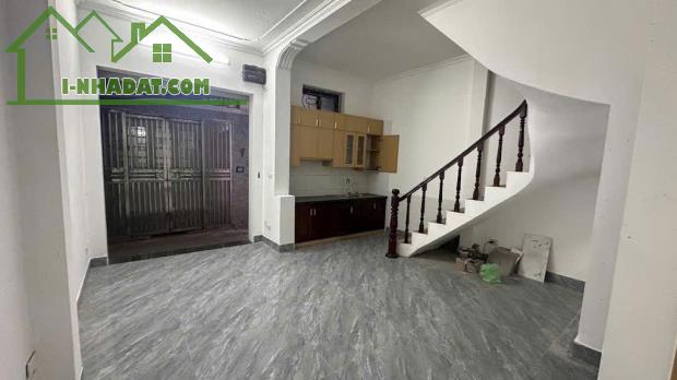 BÁN NHÀ THỤY KHUÊ 52M2X4 TẦNG , 170TR/M2 , SIÊU HIẾM , MẶT NGÕ THÔNG - 8.8 tỷ - 1