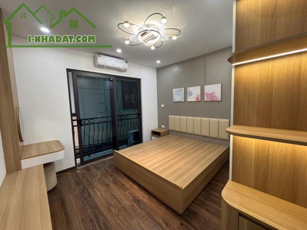 Nhà Hai Bà Trưng 40m2, Lô 8 căn chỉ còn 1 căn duy nhất, 5 tầng thang máy, khu dân trí cao - 3