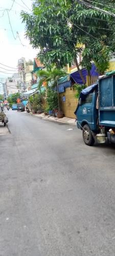 Vị trí đẹp hẻm thông thoáng  Phan Văn Trị 3 tầng nhỉnh 2 x…tỷ - 2