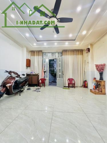 Bán nhà 62m2 2T 5x13m2 đường Gò Dầu, TP gần chợ Tân Hương giá chỉ 5 tỷ xx - 1