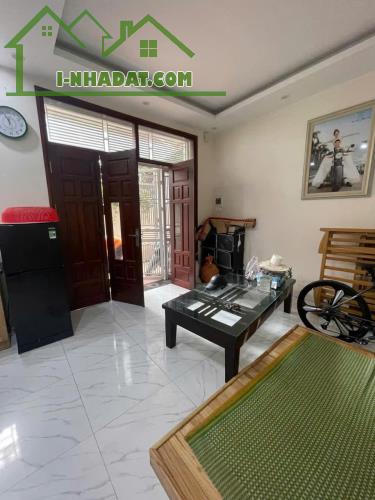 Nhà 5 tầng Phan Đình Giót HĐ 35mx 5T, ngõ thông, cách ô tô qua nhà 15m giá 6 tỷ. - 1