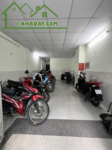 Bán căn hộ dịch vụ Bình Tân, đường số 11, 760m2, 2 mặt tiền, 4 lầu, chỉ 7.X tỷ