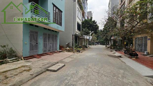 Tôi bán nhà liền kề Mậu Lương, Hàng Bè, Đìa Lão gần chung cư Mipec 60m2 chỉ 13.5 tỷ. 09896 - 1