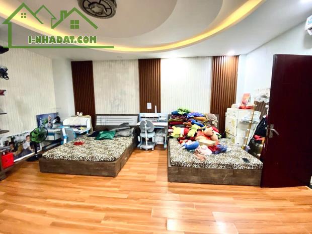 Bán nhà 4 tầng BTCT, 131m², nở hậu, Hẻm nhựa 8m có lề, 11.4 tỷ, Bình Tân - 2