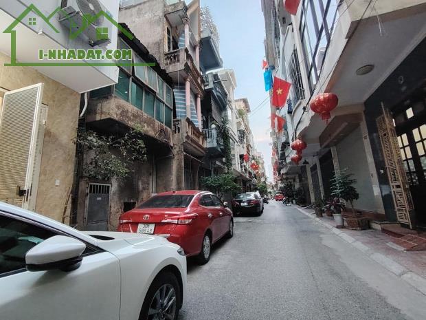 BÁN NHÀ 5 TẦNG QUẬN LONG BIÊN, PHÂN LÔ, VỈA HÈ,ÔTÔ TRÁNH, KINH DOANH, FULL NỘI THẤT CƠ BẢN