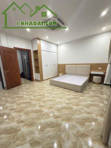 Bán nhà 5 tầng thang máy mặt ngõ phố Thụy Khuê, Tây Hồ, ô tô lùi cửa, ngõ nông, 40m, 11.5