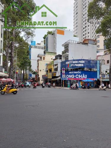 Cần bán gấp nhà MT gần góc An Dương Vương Trần Bình Trọng DT 4x22m, ĐCT, giá 28 tỷ TL