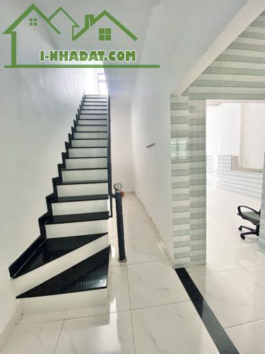 NHÀ GẤP BÁN - GẦN CV LÀNG HOA & CHỢ THẠCH ĐÀ GV - DT ( 5,7 × 14,5 ) - 2 TẦNG CHỈ 4.X TỶ - 3