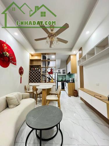 CHỈ 5,5 TỶ- NHÀ ĐỘI CẤN-BA ĐÌNH, 26M,4 TẦNG, NGÕ SIÊU NÔNG RỘNG - 1