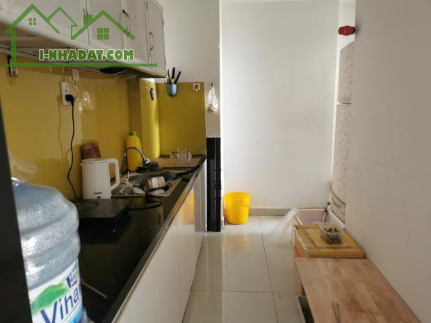Cho Thuê Căn Hộ 64m2, 2 PN toà nhà (8X - Plus) đường Trường Chinh, Q12, khu dân cư đông