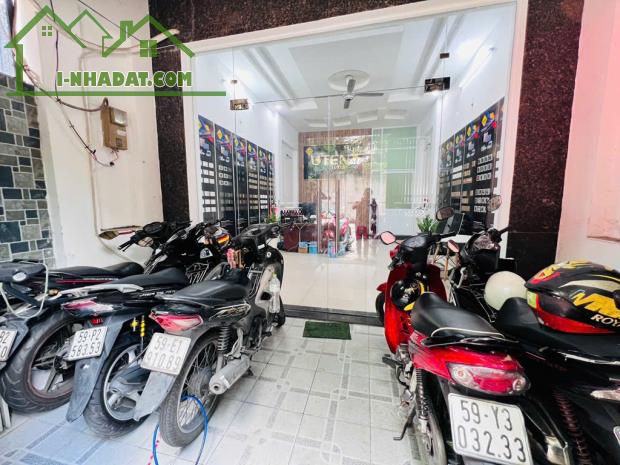 Mặt tiền hẻm 10m – Cống Lỡ - P15- Tân Bình – 4.5x18m – 4 tầng – Giá 10.7Tỷ - 1