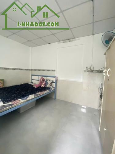Nhà rộng ô tô đỗ cửa, Phú Thọ Hòa gần UB Quận, 3.9 tỷ - 3