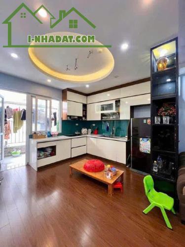 Cần bán gấp căn hộ 68m2 chung cư Thanh Hà Cienco 5 chỉ 2tỷ 570tr