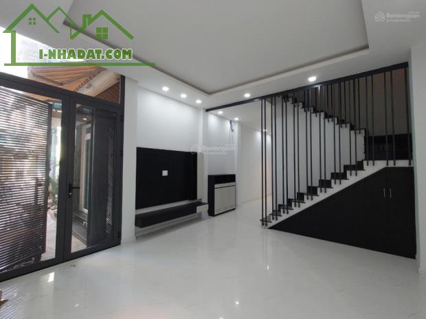 Bán nhà Nguyễn Tri Phương, Q.10, diện tích khủng 180m2, giá 7.2 tỷ - 1