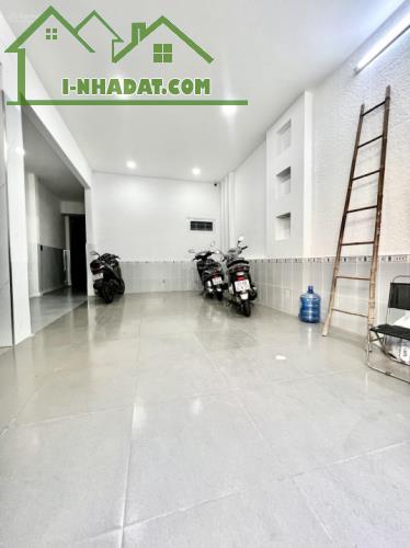 Bán nhà đường Bắc Hải, Q.10, 111m², CHDV 9 tầng, 10,x tỷ