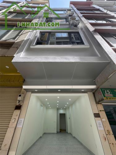 Chính chủ cho thuê tầng 1 kinh doanh tại Trần Quốc Hoàn, Cầu Giấy (oto, 1 nhà ra phố Phạm