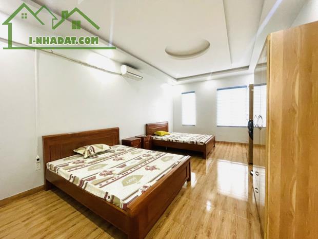 Cho thuê nhà Văn Cao, 4 phòng ngủ full đồ, DT: 55m2. - 4