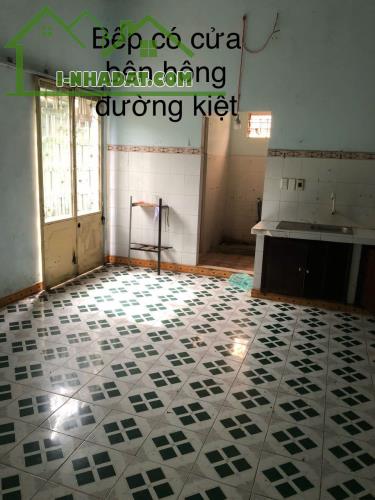 NHÀ MT ÂU CƠ LÔ GÓC KIÊN CỐ – 2 TẦNG ĐÂT 141M2 – 3 MẶT THOÁNG – GIÁ CHỈ 4.4 TỶ - 2