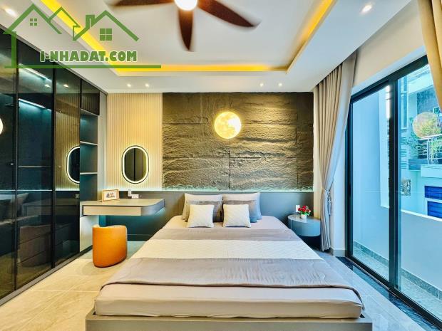 SIÊU PHẨM NHÀ PHỐ CAO CẤP XE HƠI NGỦ TRONG NHÀ, DT 56M2 3 LẦU 3TỶ8 THỦ ĐỨC - 3