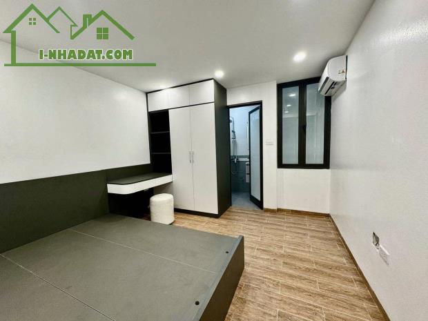 DÂN XÂY Phố Trạm mới tinh,diện tích 52m,6 tầng,thang máy,gần phố,ô tô đỗ cổng,nhỉnh 10 tỷ - 2