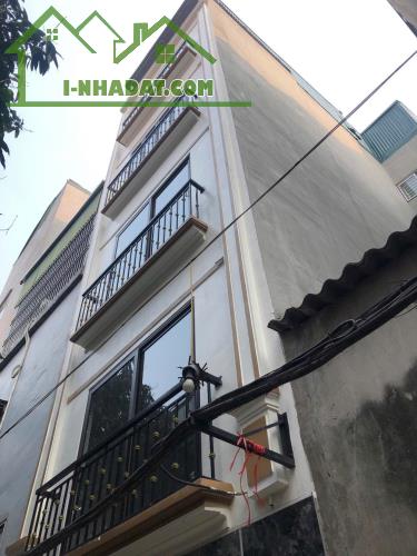 Bán gấp nhà Dương Văn Bé, Hai Bà Trưng, Diện tích 41m, 5 tầng giá hơn 6tỷ.