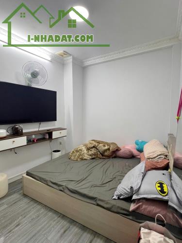 Nhà 2 tầng hẻm thông gần mặt tiền Nguyễn Duy P9Q8 - 4