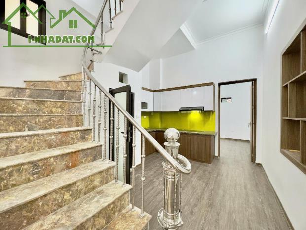 💥NHÀ MỚI KÍNH KOONG - SÁT TRƯỜNG THCS VẠN PHÚC - Ô TÔ TRÁNH 10M - 59m2 Nhỉnh 3 tỷ síu💥 - 2