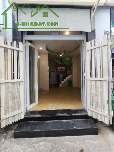 Nhà góc 4 tầng hẻm thông Nguyễn Trãi P2Q5. Giá 6.38 tỷ