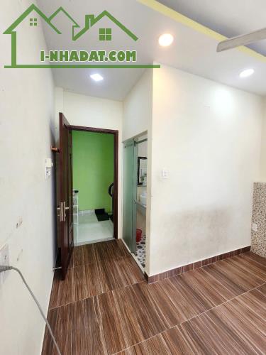 Nhà góc 4 tầng hẻm thông Nguyễn Trãi P2Q5. Giá 6.38 tỷ - 3