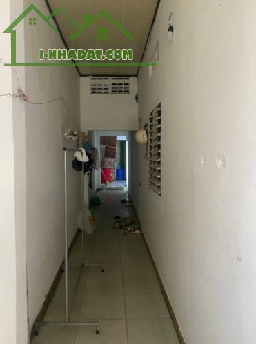 Dãy trọ kiệt Nguyễn Chí Thanh . Dòng tiền 10tr/tháng . Diện tích : 66m , ngang 4m18