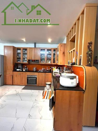 BÁN NHÀ : THÁI HÀ  -ĐỐNG ĐA. +DT:68M2 X 4T X 3.8M.MT. - 2
