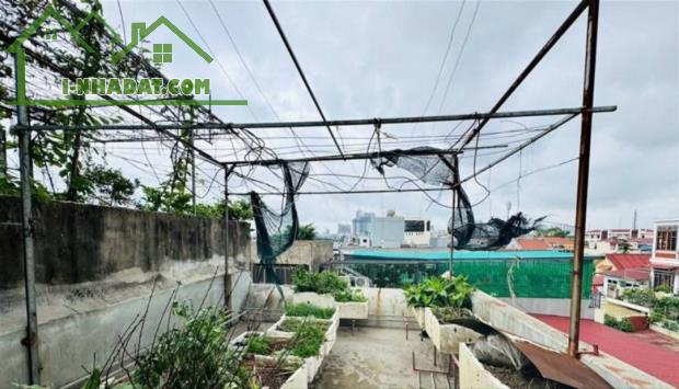 Bán nhà Đà Nẵng, Vạn Mỹ, Ngô Quyền, Hải Phòng. 4,5 tầng, 40m2, 3,25 tỷ. Ngang 3,6m, d2n - 5
