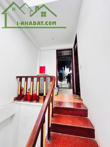 CHÍNH CHỦ CẦN BÁN NHÀ DOÃN KẾ THIỆN CẦU GIẤY 41M2 5T 7P ĐANG CHO THUÊ MONING ĐỖ CỬA CÁCH