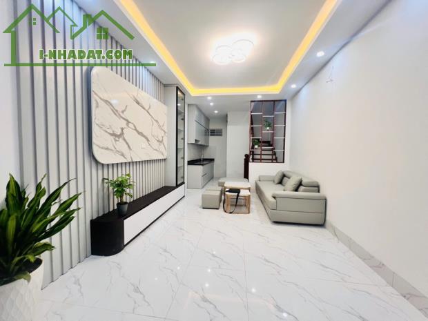 TT CẦU GIẤY  DT 35m - NGÕ NÔNG RỘNG - XUNG QUANH TOÀN TRƯỜNG ĐH LỚN - 1
