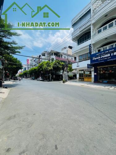 ĐỦ DUYÊN RƯỚC NGAY NHÀ HẺM 8M KHU VIP BÀU CÁT, TÂN BÌNH - 5 TẦNG – NHỈNH 12 TỶY - 1