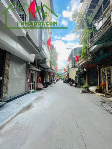 MẶT NGÕ LƯƠNG YÊN - 30M RA PHỐ - NGÕ ÔTÔ TRÁNH, KINH DOANH ĐỈNH - GIÁ 7 TỶ - 1