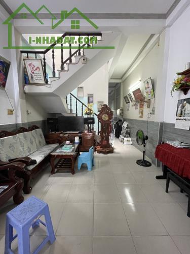 Nhà Mặt tiền 3 tầng đường Trung Mỹ Tân Xuân, Đường sầm uất KD đỉnh chỉ 7.6 tỷ TL.