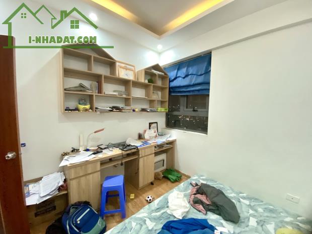 Bán gấp căn hộ chung cư Khu đô thị Định Công, Hoàng Mai, nhà đẹp, view hồ Định Công - 2
