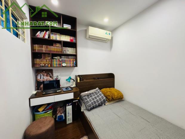 BÁN NHÀ CC PENTHOUSE 85M2, LINH ĐÀM- HOÀNG MAI - GIÁ CHỈ 3 TỶ HƠN- SỔ ĐỎ CHÍNH CHỦ - 4