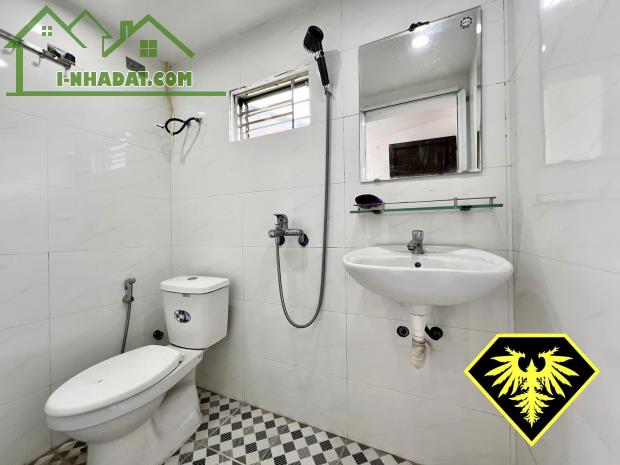 ◄ ★ ► BÁN NHÀ 2 TẦNG SẠCH SẼ CÓ SÂN CỔNG RIÊNG NGÕ RỘNG : ► TÔN ĐỨC THẮNG - AN DƯƠNG - LÊ - 1