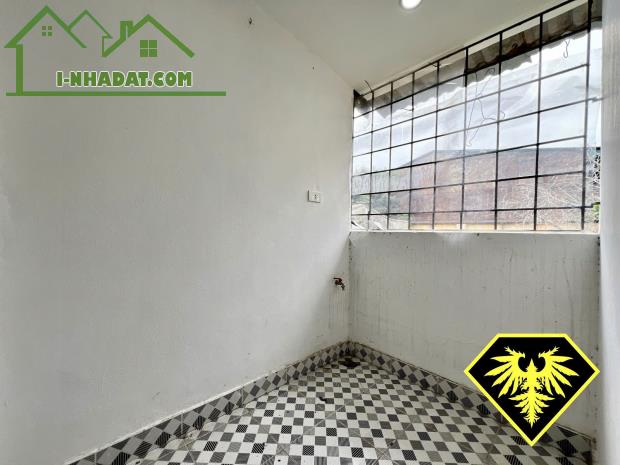 ◄ ★ ► BÁN NHÀ 2 TẦNG SẠCH SẼ CÓ SÂN CỔNG RIÊNG NGÕ RỘNG : ► TÔN ĐỨC THẮNG - AN DƯƠNG - LÊ - 5