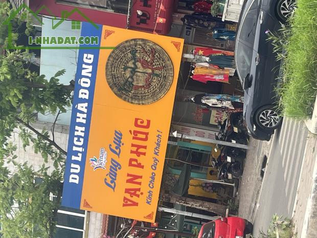 Vạn Phúc Hà Đông_Ô tô vào đất_Cách 1 nhà ra ô tô tránh_ 51M.