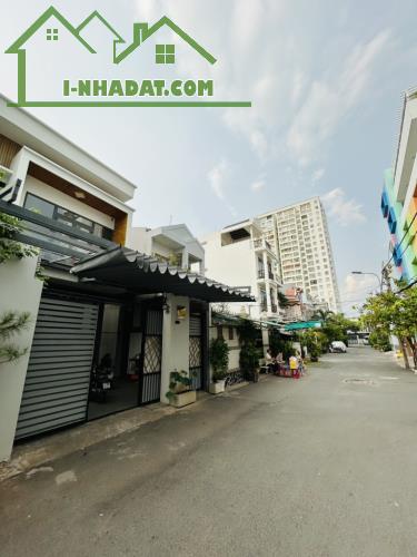 NHÀ 2 MẶT TIỀN NGANG 7.2M X16M ,ĐƯỜNG XE HƠI THÔNG LÊ VĂN LƯƠNG ,QUẬN 7