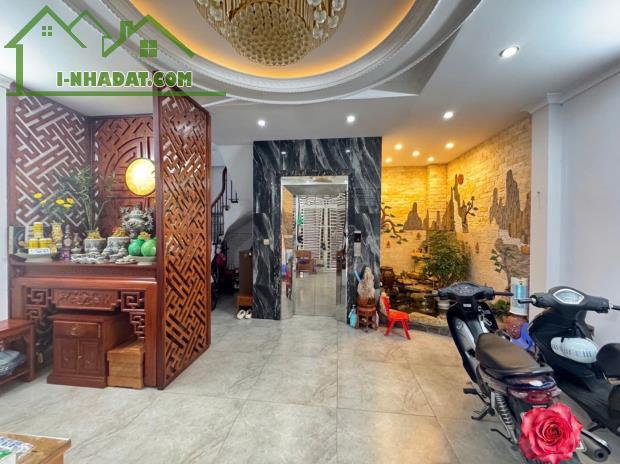 TẦM TIỀN, NHÀ ÁI MỘ 40M, 6T, MT6M, NỞ HẬU, THANG MÁY, TẶNG NỘI THẤT, 10M RA Ô TÔ TRÁNH. - 1