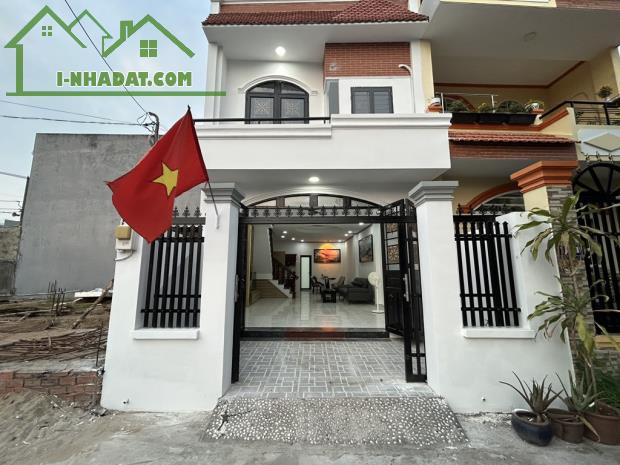 Nhà mới cực đẹp 85m2, hẻm xe tải , 1 sẹc , 10m ra MT, Trường Thạnh Q9