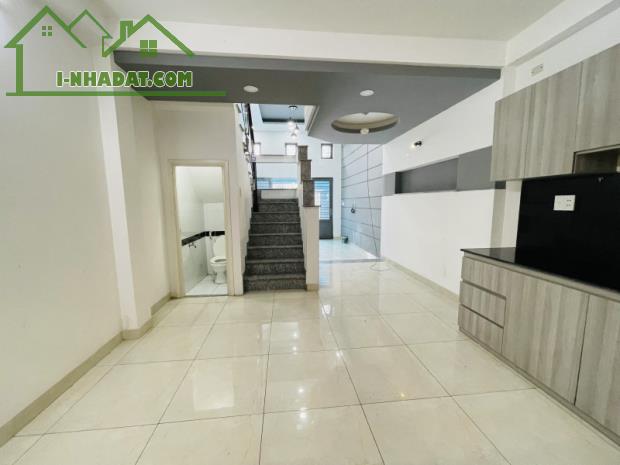 Bán nhà 4 tầng, Dương Thị Mười, Quận 12, hẻm xe hơi, 4PN, nhỉnh 4 tỷ - 1