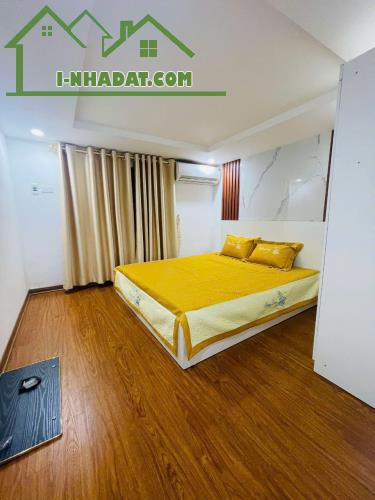 HÀNG NGON GIÁ RẺ TÔN ĐỨC THẮNG ĐỐNG ĐA. 25M X 4T. GIÁ: 5,4 TỶ - 2